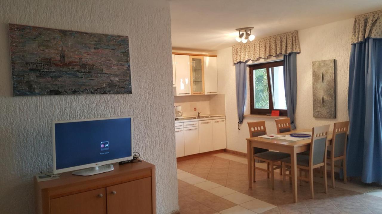 Apartments Coki Фунтана Екстериор снимка