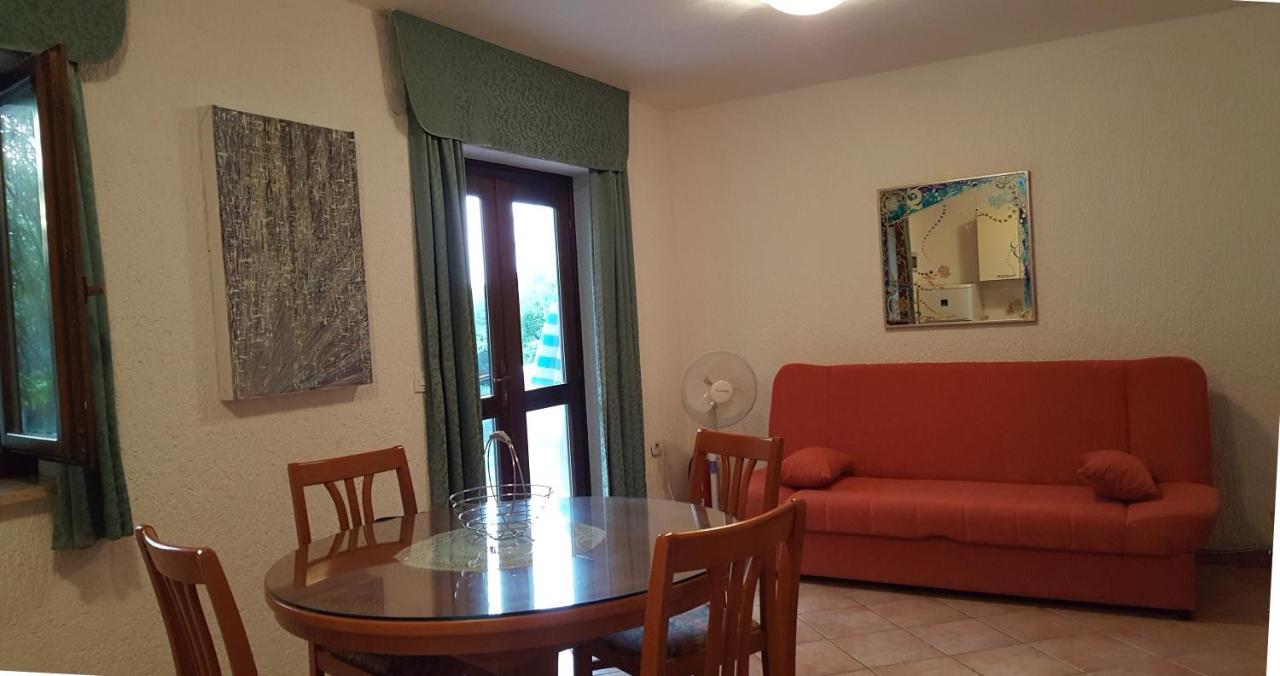 Apartments Coki Фунтана Екстериор снимка