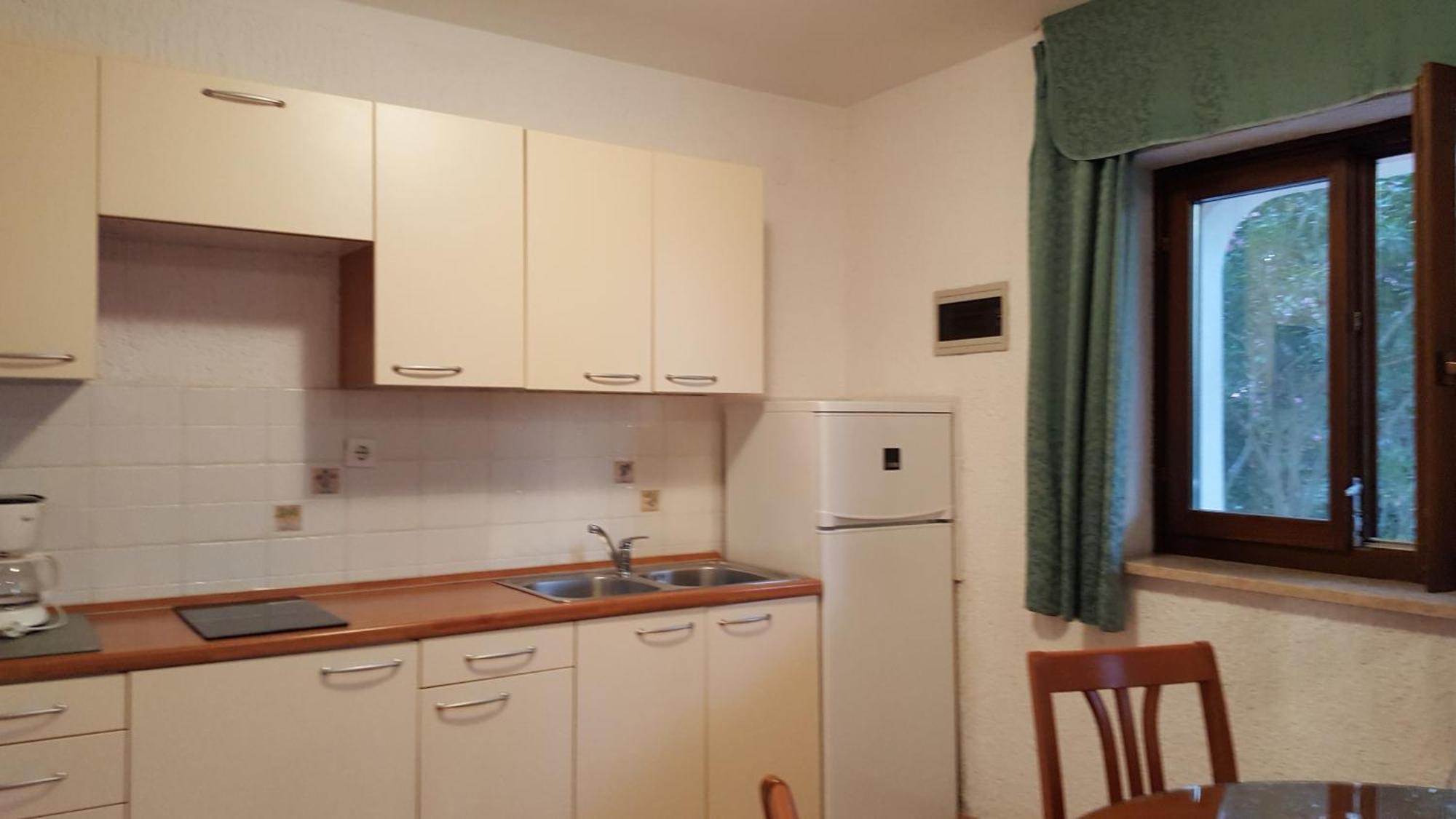 Apartments Coki Фунтана Екстериор снимка