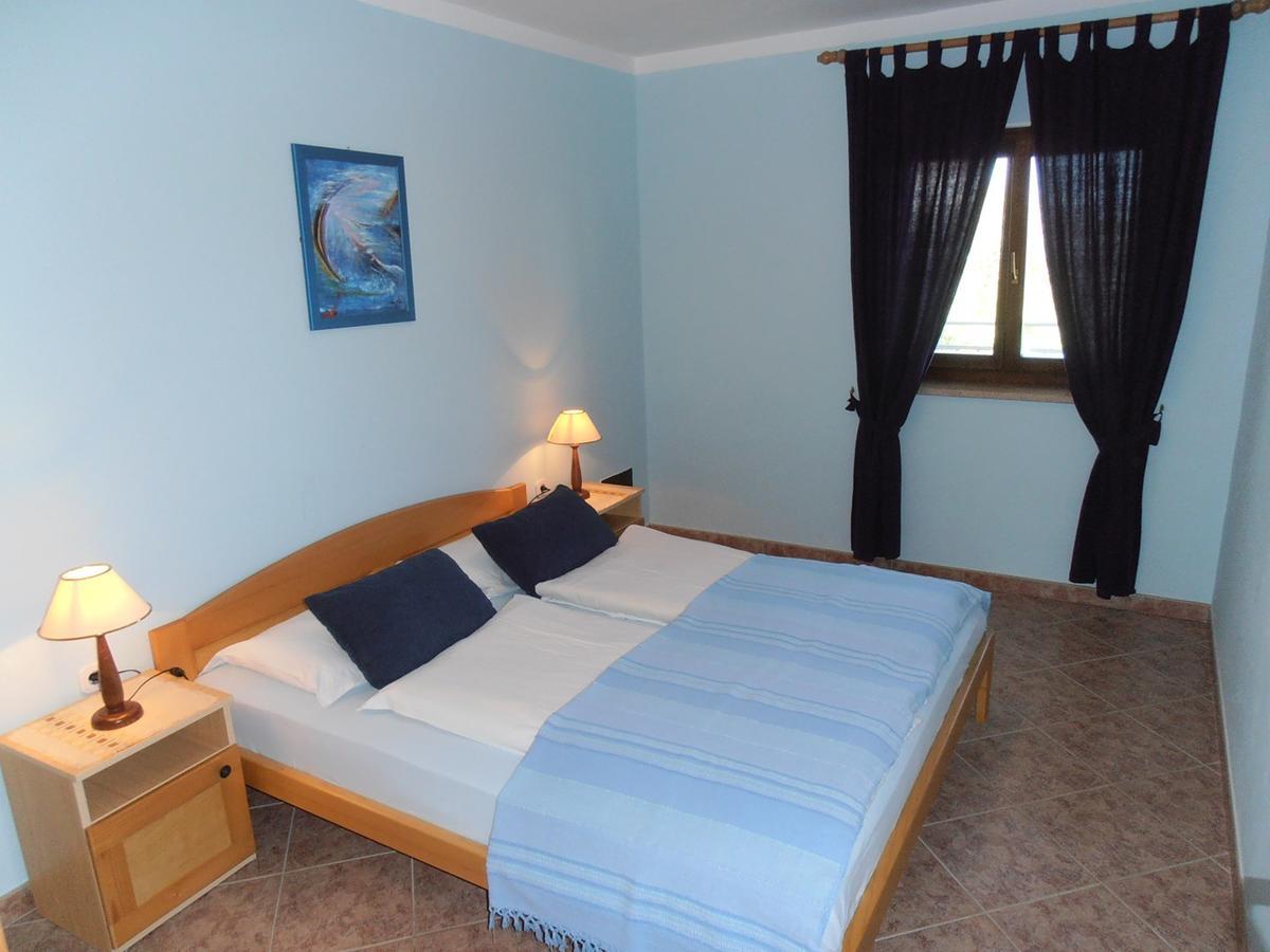 Apartments Coki Фунтана Екстериор снимка