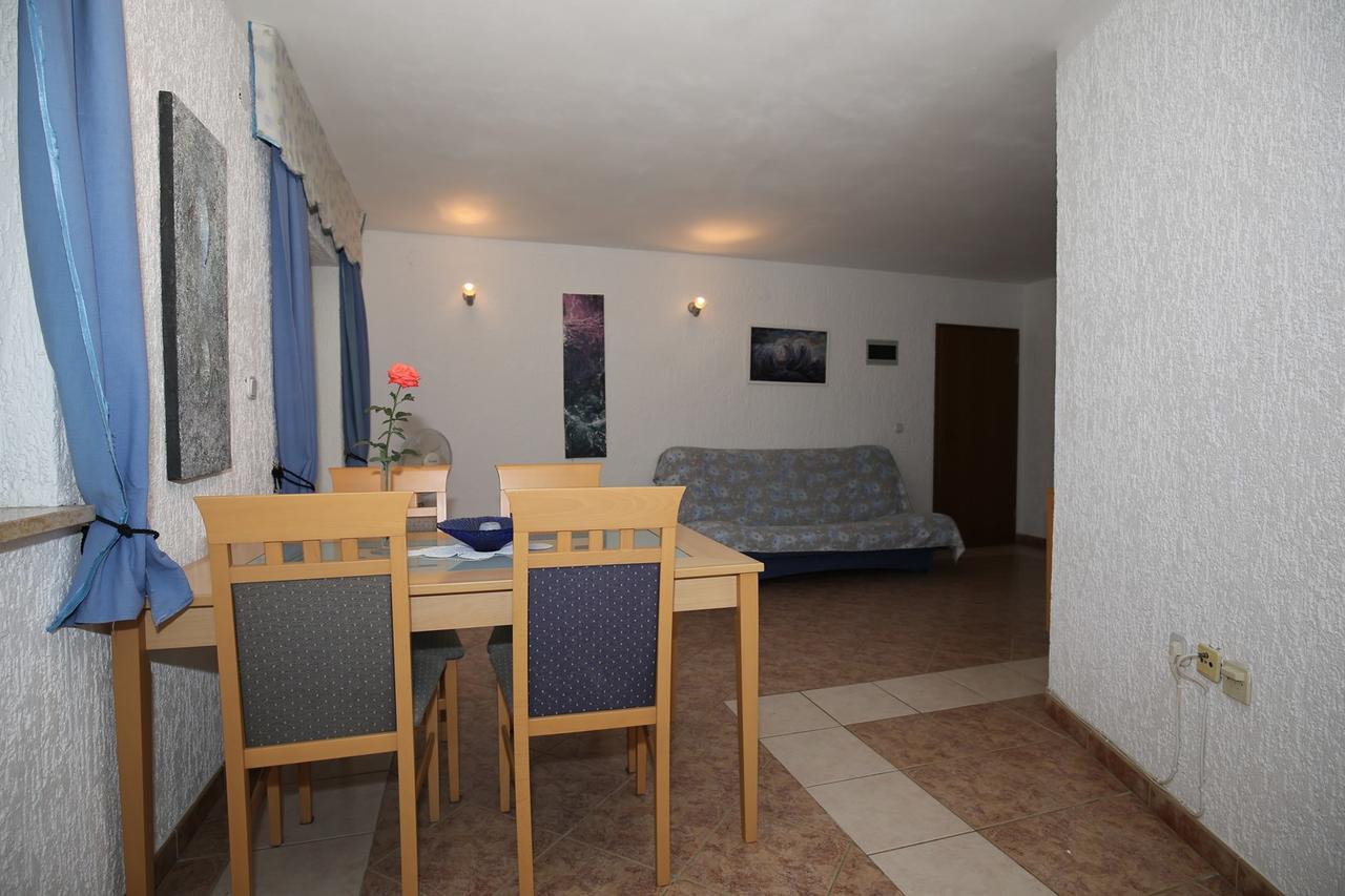 Apartments Coki Фунтана Екстериор снимка