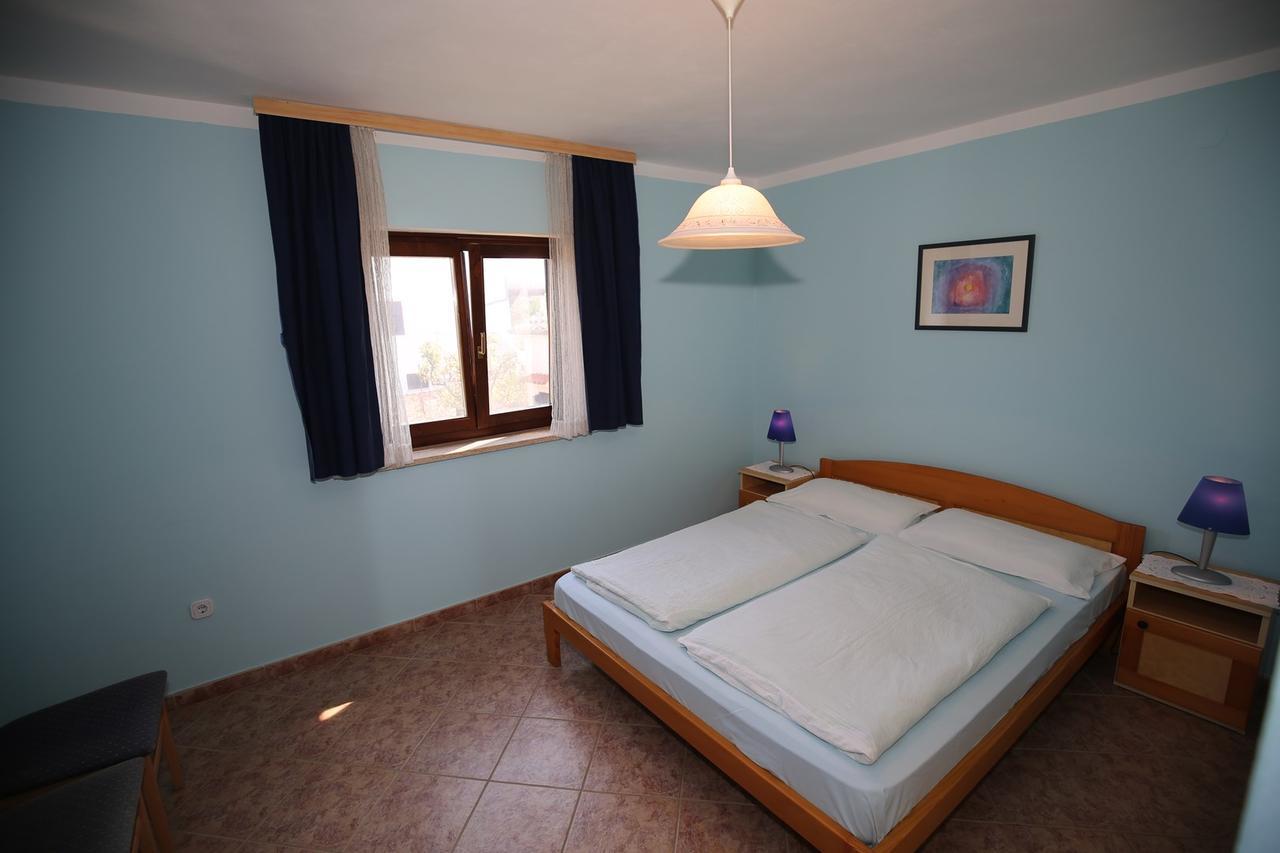 Apartments Coki Фунтана Екстериор снимка