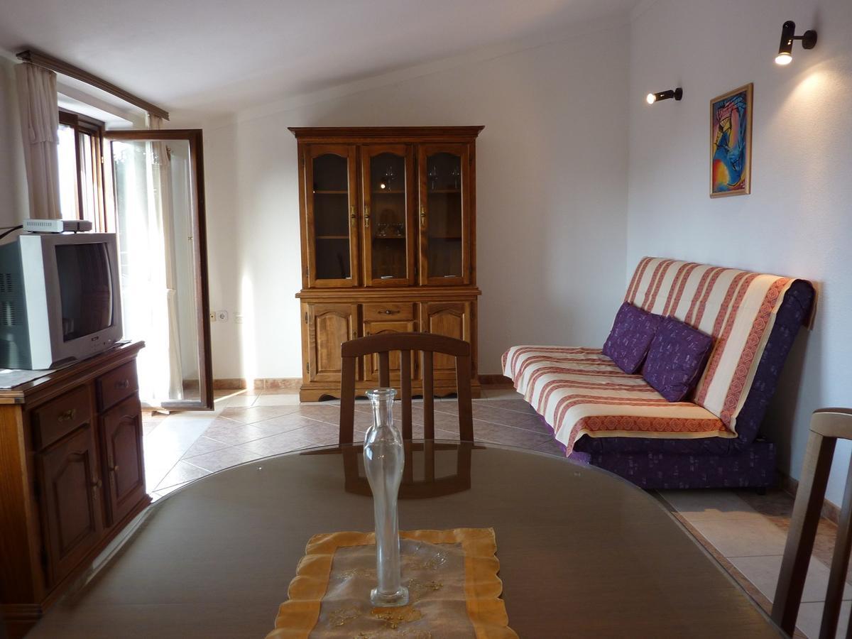 Apartments Coki Фунтана Екстериор снимка