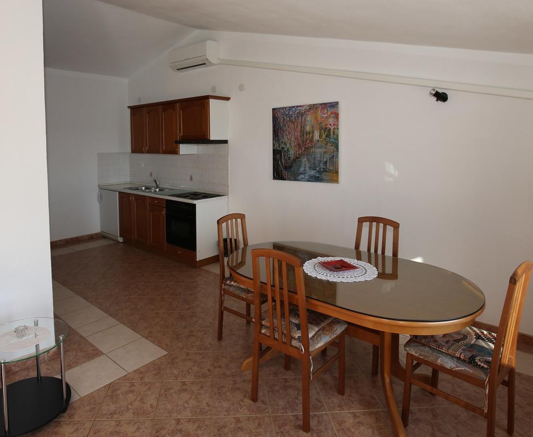 Apartments Coki Фунтана Екстериор снимка